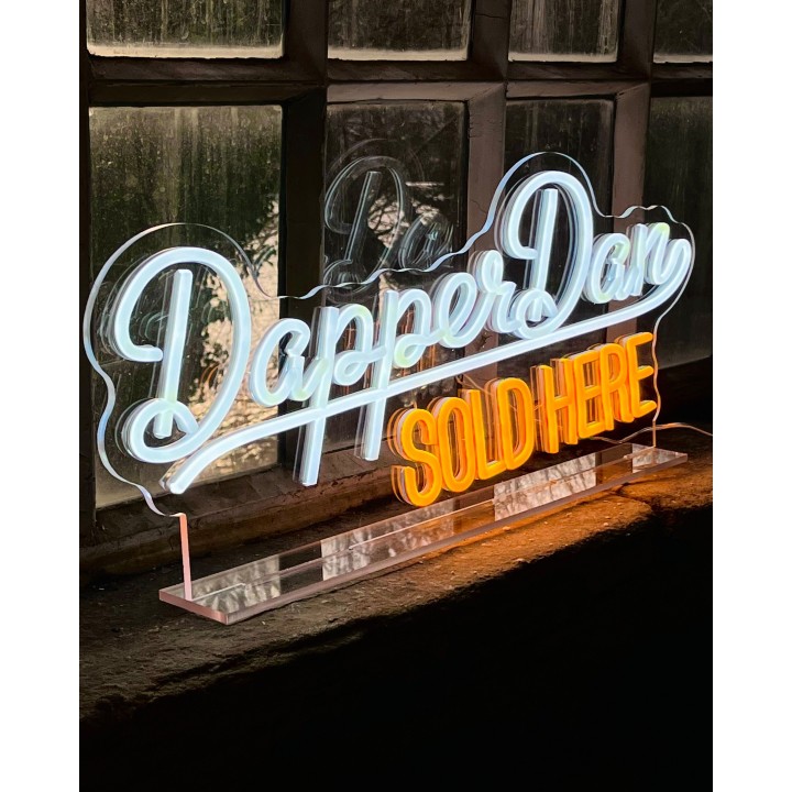 Señal Dapper Dan "Sold Here" Neón