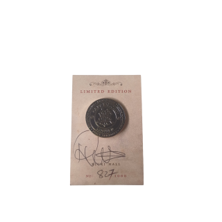 Pin Edición Limitada Ricki Hall Captain Fawcett