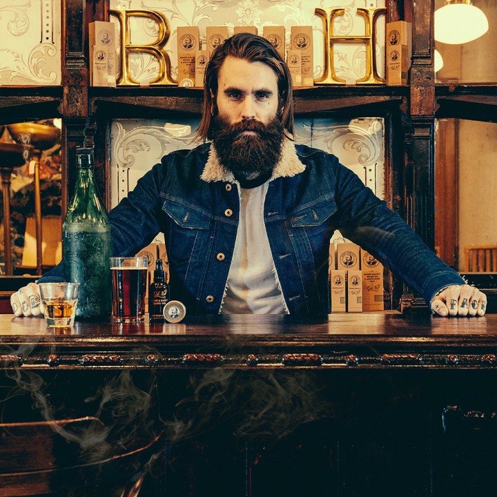 Aceite para Barba Ricki Hall's Booze & Baccy Captain Fawcett 50 ml